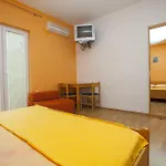 Apartments Makarska