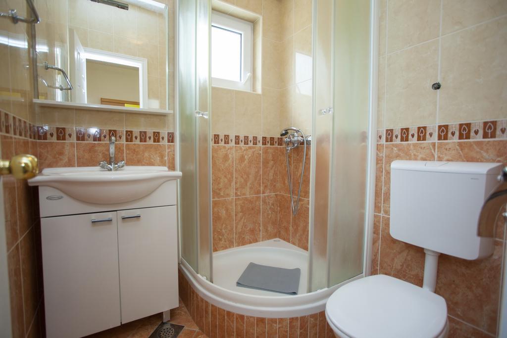 Apartments Makarska